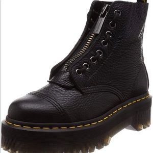 Dr Martin Sinclair platform boots with zipper!!
